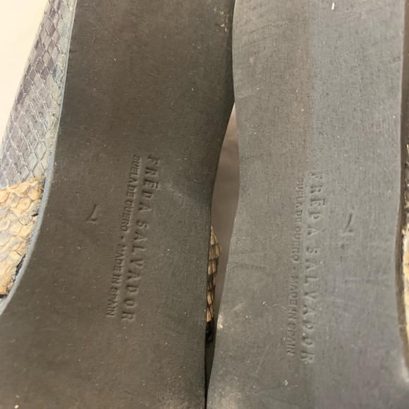 Size 7 / 37 Freda Salvador purple grey white color block flats or loafers - Picture 6 of 7